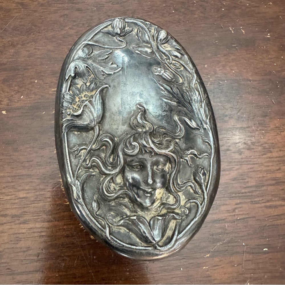 Antique Silver Hairbrush with Intricate Design Art Nouveau Silver Plated or Tone - Picture 6 of 16
